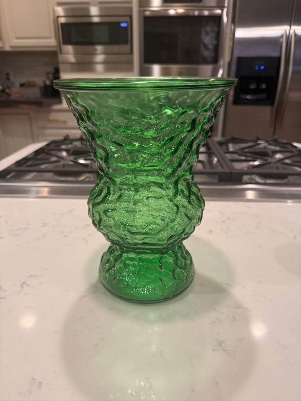 Emerald Green Textured Art Glass Pedestal Vase Heavy Pressed Glass– 10” Tall VTG - Picture 4 of 11